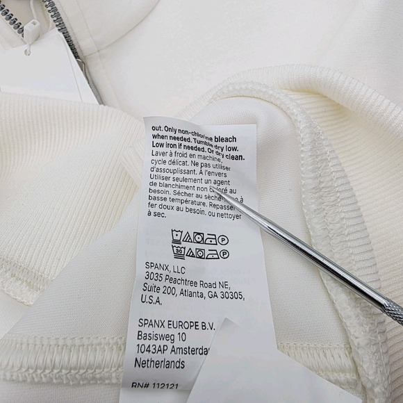 Spanx Heavy Air Half-Zip Tunic In Powder White Stretch NWT Size Small Read - Picture 12 of 12